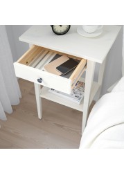 HEMNES طاولة سرير جانبية