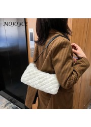 Vintage Shoulder Bag Women Plush Faux Fur Warm Diamond Lattice Underarm Clutch Bag Purse Handbag for Shopping Travel