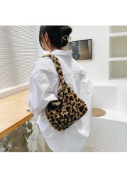 2021 Autumn Winter Female Plush Portable Women Handbag Vintage Animal Print Shoulder Bags Travel Bags