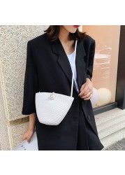 Summer Women Bag Knitted Beach Shoulder Bag Fashion Knitted Straw Crossbody Bag Women Messenger Bag Knitted Handbag Handbag 2022