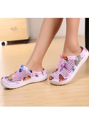 2022 Women's Casual Clogs Breathable Beach Sandals Valentine's Day Slippers Summer Slip-on Women Flip Flops Home Shoes Unisex Shoes