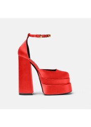 2022 New Fashion Women's Plus Size Creole Handmade Thick High Heels Flat Loafers Women Red Yellow Shoes