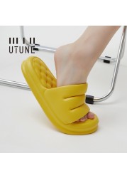 UTUNE Sofa Sandal Slides for Women Slippers Super Soft Indoor Shoes Sandals Men Platform EVA 4cm