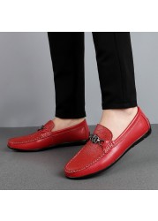 Spring 2022 peas shoes men's leather casual leather shoes driving soft-soled men's shoes red pedal lazy