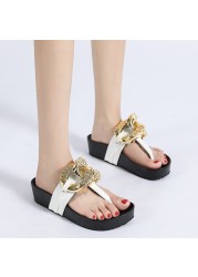 2022 New Women Sandals Slippers Simple Open Toe Metal Buckle Fashion Muffin Thick Bottom Flip Flops Women Summer Outer Wear