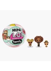 L.O.L. Surprise! OMG Assorted  Mini Family Collection